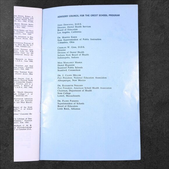 Vintage 1969 Dental Health Today Pamphlet Procter & Gamble Crest Ephemera - Picture 7 of 9